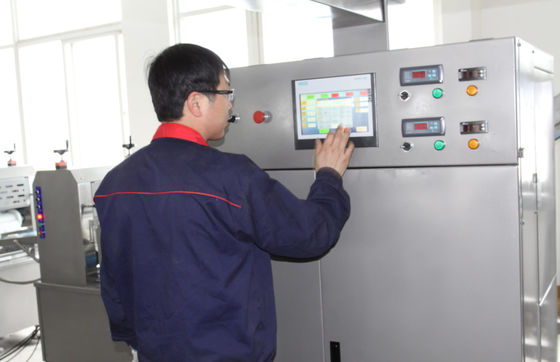ซื้อ เครื่องเคลือบด้วยเครื่องอัตโนมัติความสูง 380mm Roller Width ด้วยระบบควบคุมของ Siemens Plc การผลิตออนไลน์