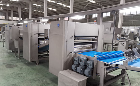 ซื้อ 1500 กิโลกรัม สายการผลิตขนมหวานอัตโนมัติเต็มแบบกับ Siemens PLC สําหรับการผลิตขนมหวานอุตสาหกรรม การผลิตออนไลน์